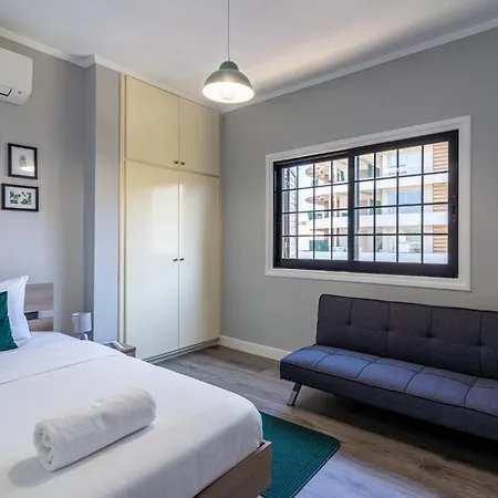 Peale's 2-br Apt&balcony In Mackenzie *
