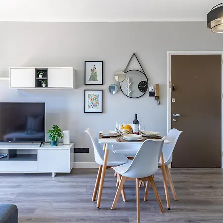 Διαμέρισμα Peale's 2-br & Balcony In Mackenzie *